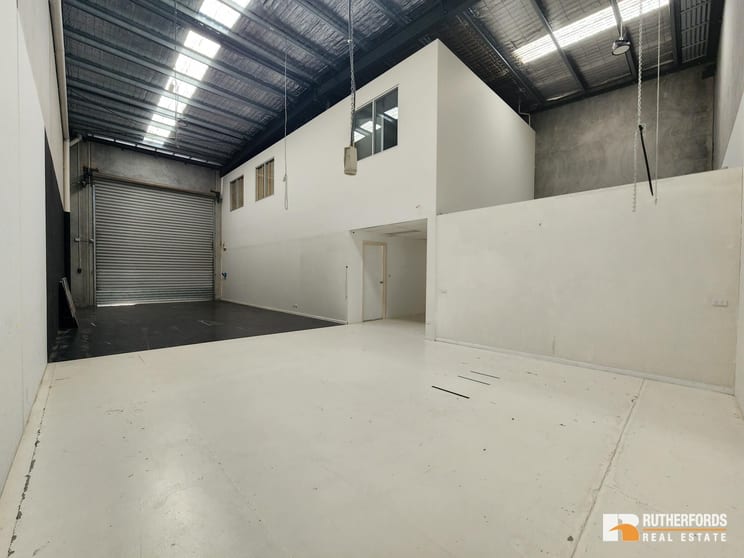 Click to view all images 4/37 Keilor Park Drive Keilor Park VIC 3042 - Image 2