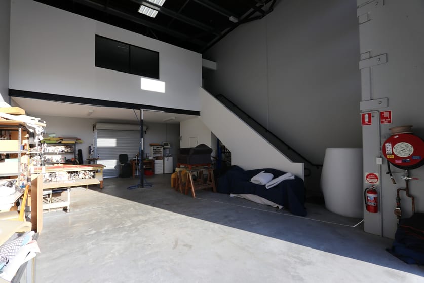 15/48 Hutchinson Street Burleigh Heads QLD 4220 - Image 2