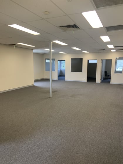 Click to view all images 7 Londor Close Hemmant QLD 4174 - Image 2