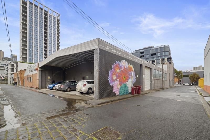 Unit/30 Thistlethwaite Street South Melbourne VIC 3205 - Image 3