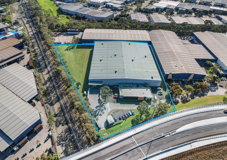 Click to view all images 71 Pound Road West Dandenong South VIC 3175 - Image 1