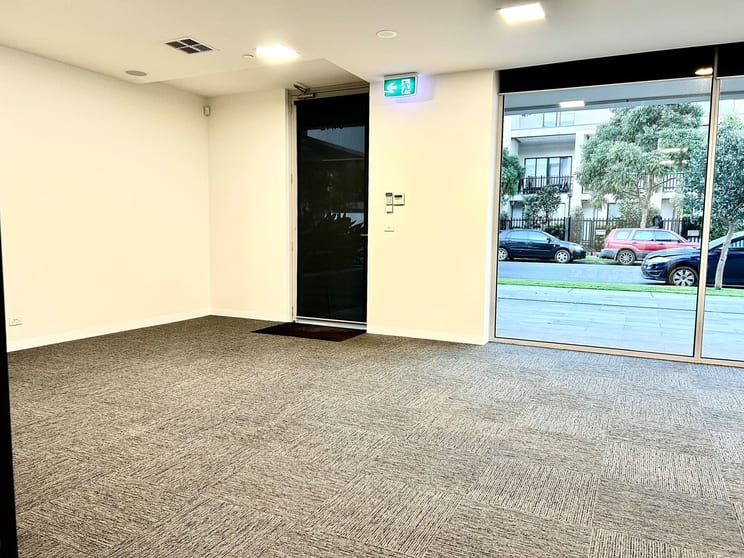 64-65/12 Crefden Street Maidstone VIC 3012 - Image 2