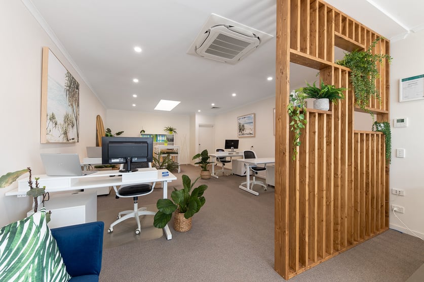 Click to view all images 4/8 Thomas Street Noosaville QLD 4566 - Image 2