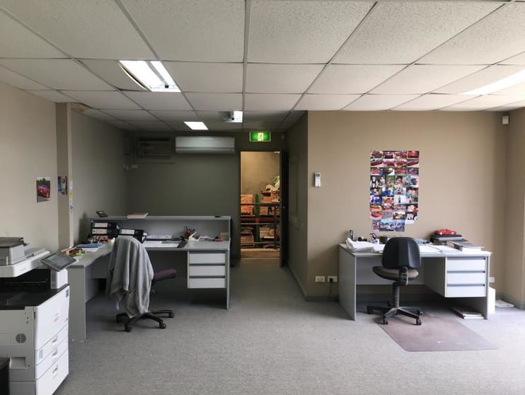 Click to view all images Unit 15/112 Benaroon Road Belmore NSW 2192 - Image 3