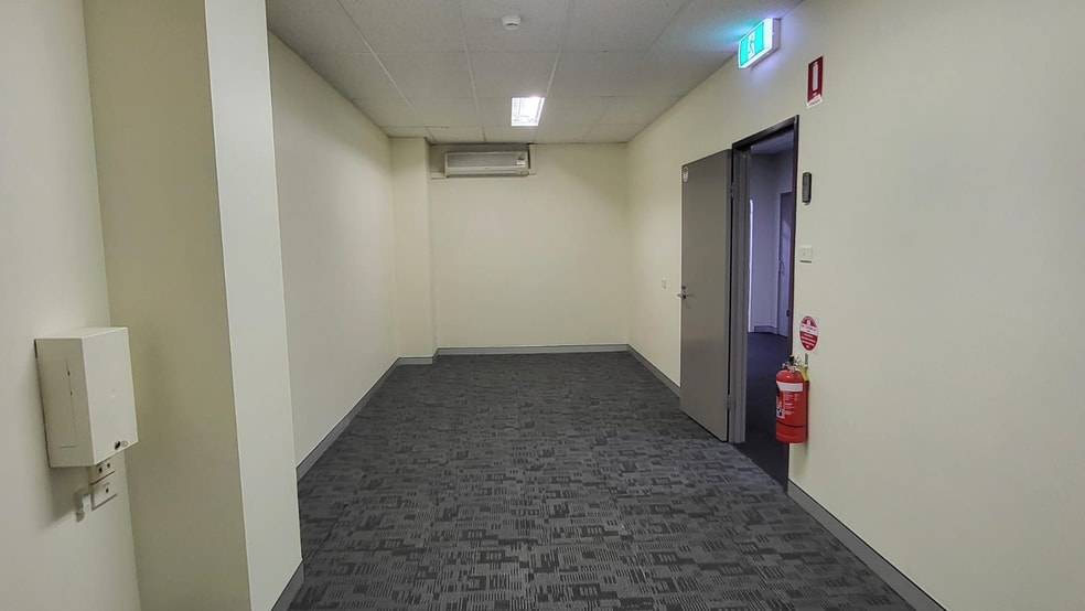 12/1 Maitland Place Norwest NSW 2153 - Image 2