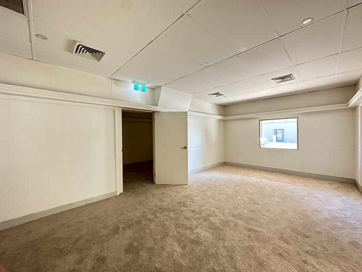 242 Pacific Highway Crows Nest NSW 2065 - Image 3