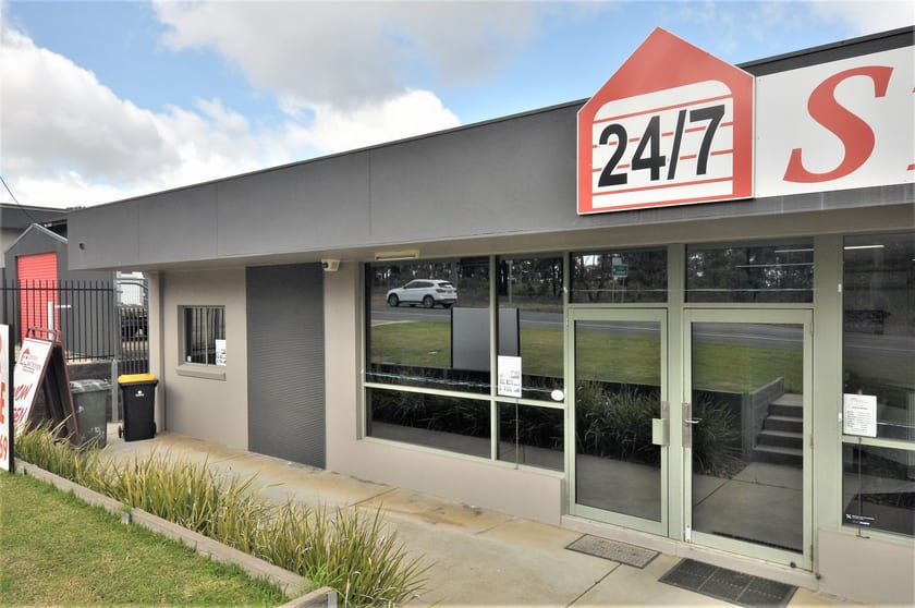 Click to view all images 146 Strickland Road East Bendigo VIC 3550 - Image 1