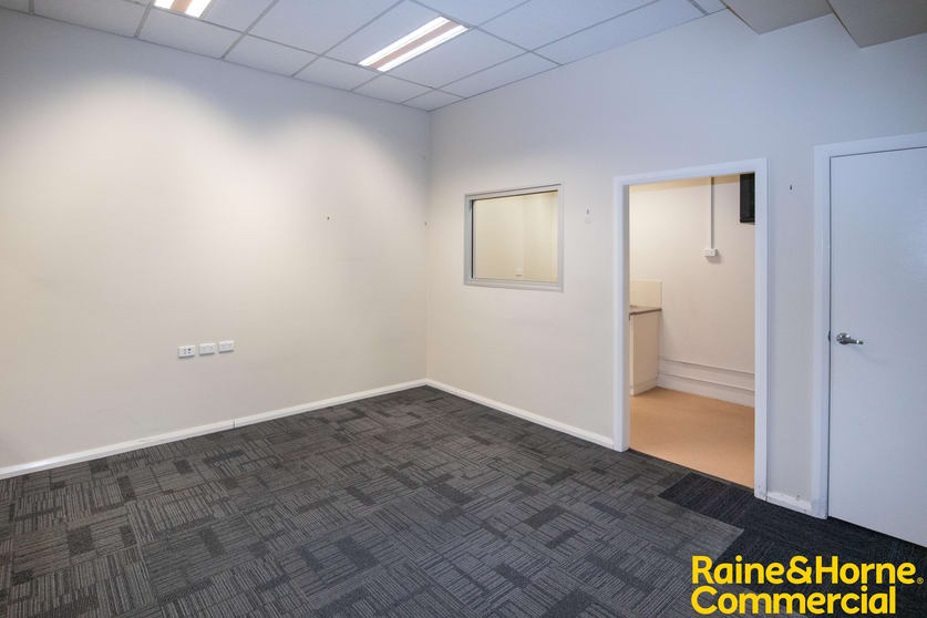 4/46-52 Baylis Street Wagga Wagga NSW 2650 - Image 2