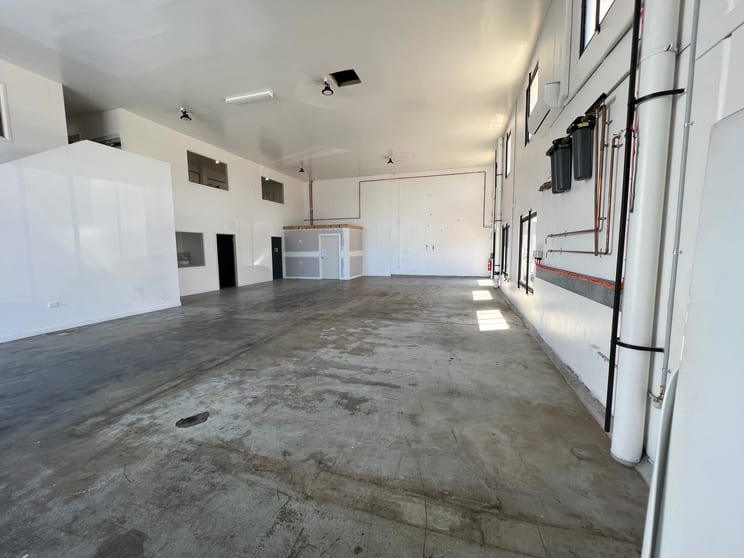 9 Ern Harley Drive Burleigh Heads QLD 4220 - Image 3