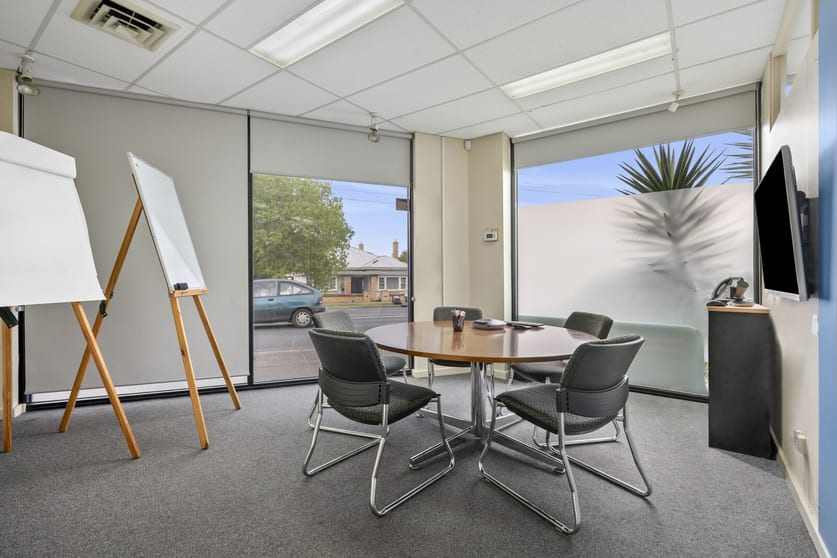 Click to view all images 194-196 High Street Belmont VIC 3216 - Image 1