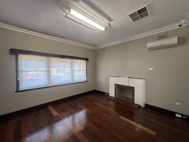 Click to view all images 1/79 Forrest Avenue South Bunbury WA 6230 - Image 3