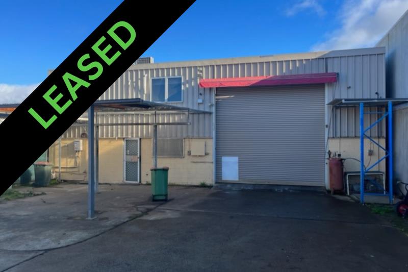Click to view all images Whole Building/42 Paterson Parade Queanbeyan NSW 2620 - Image 1