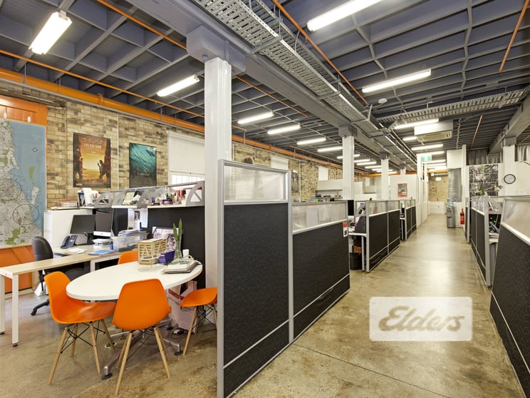 Click to view all images 30 Florence Street Newstead QLD 4006 - Image 3