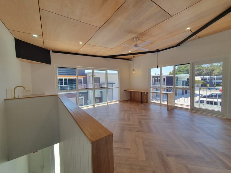 Click to view all images Currumbin Waters QLD 4223 - Image 1