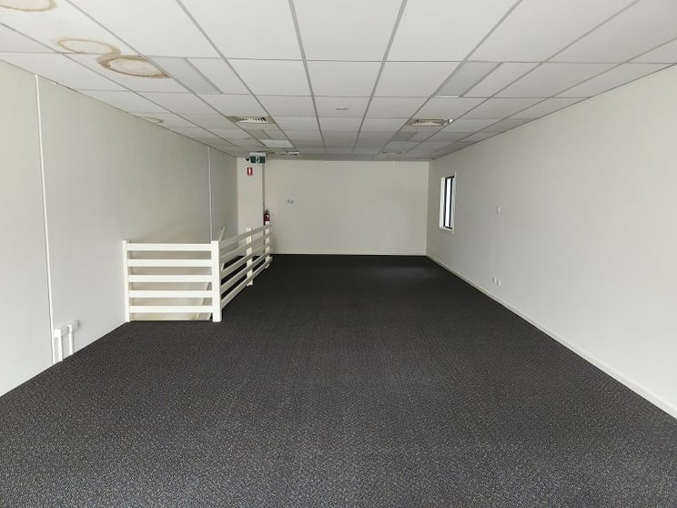 Click to view all images 2/5 Flight Drive Tullamarine VIC 3043 - Image 3