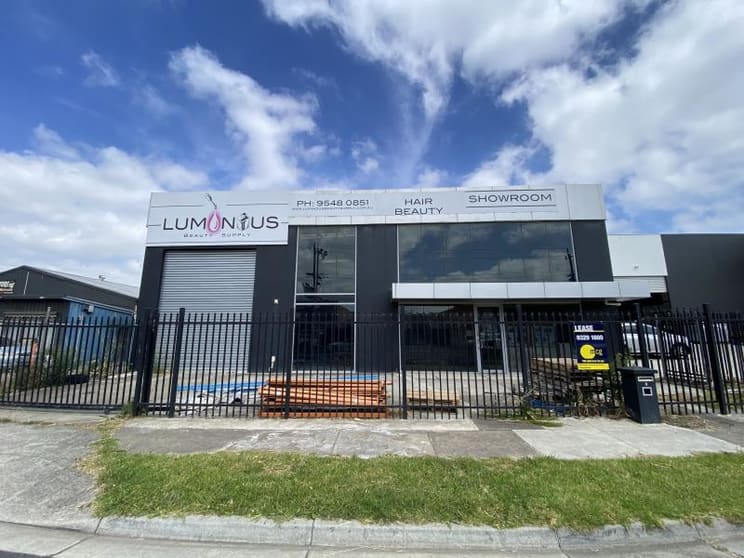 Click to view all images 8 Clive Street Springvale VIC 3171 - Image 1