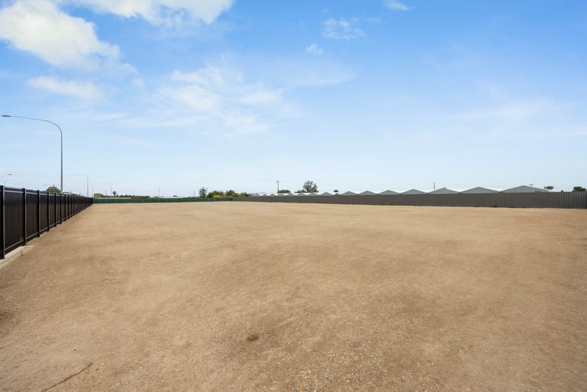 Click to view all images 1387-1395 Port Wakefield Road Waterloo Corner SA 5110 - Image 1