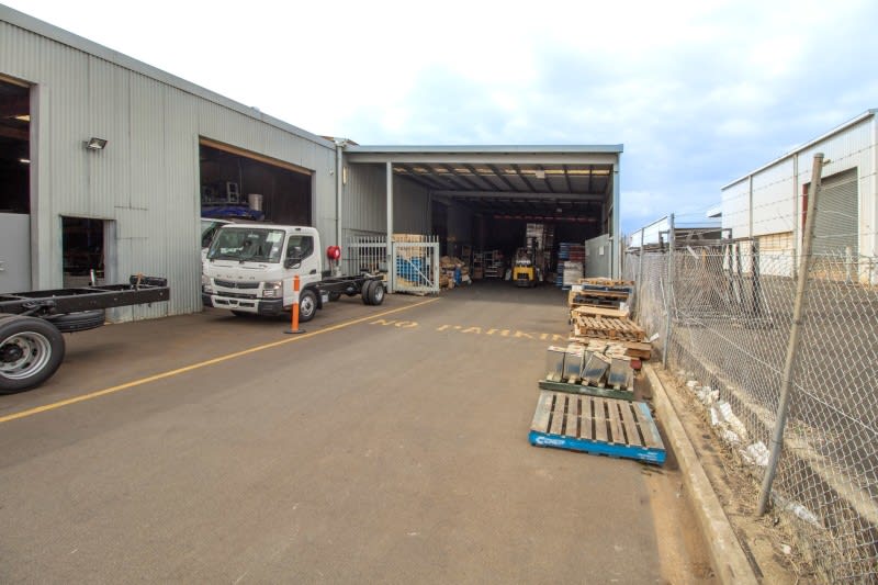Unit 2/94 Boniface Street Archerfield QLD 4108 - Image 3