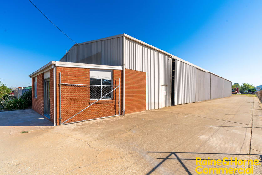 Click to view all images 34 Schiller Street Wagga Wagga NSW 2650 - Image 1