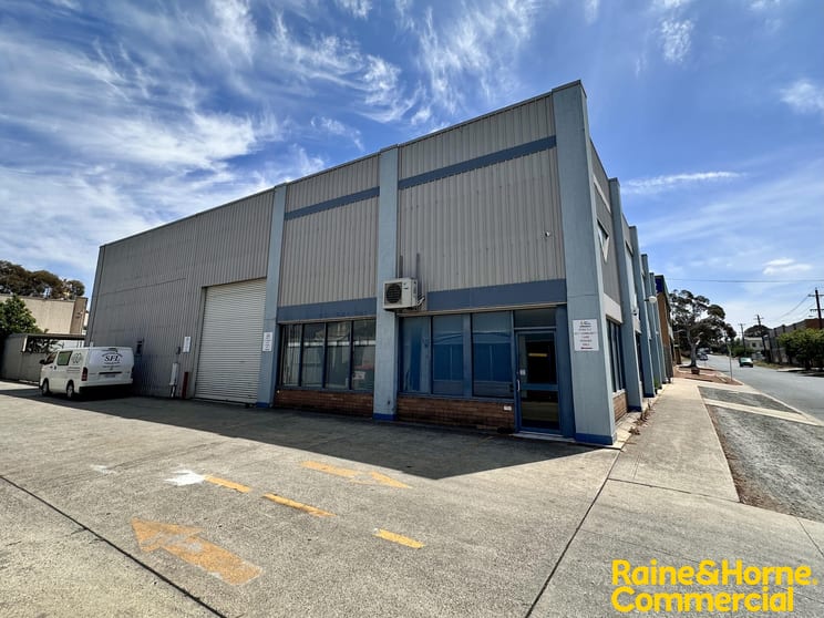 Click to view all images 4/19 Essington Street Mitchell ACT 2911 - Image 1