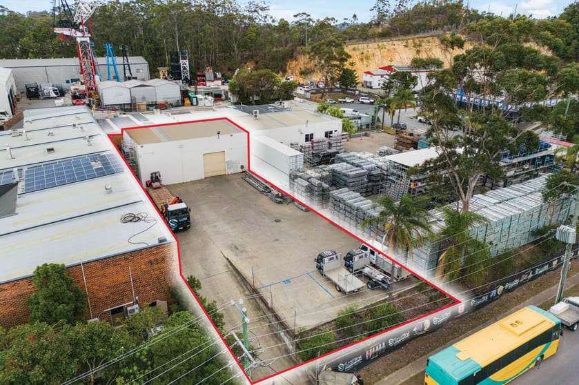 32 Greg Chappell Drive Burleigh Heads QLD 4220 - Image 1
