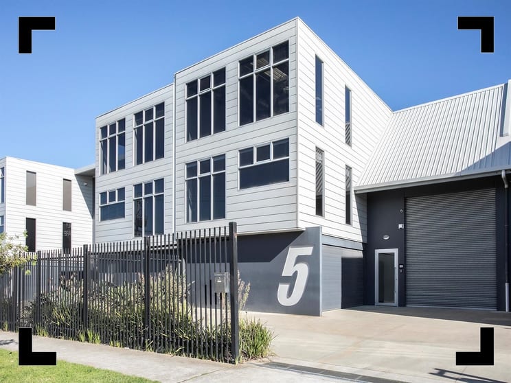 Click to view all images 5/17-23 Walter Street Moorabbin VIC 3189 - Image 1