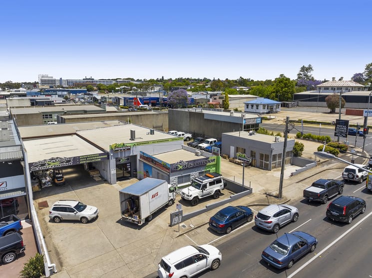 Click to view all images 190-192 Herries Street Toowoomba City QLD 4350 - Image 3