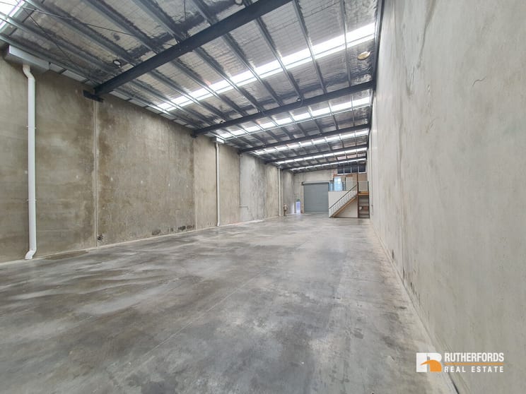 Click to view all images 22 Carson Road Deer Park VIC 3023 - Image 3