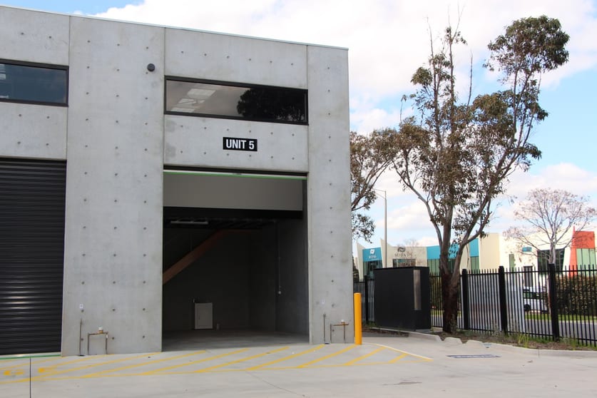 Click to view all images 5/81 - 83 Lambeck Drive Tullamarine VIC 3043 - Image 1