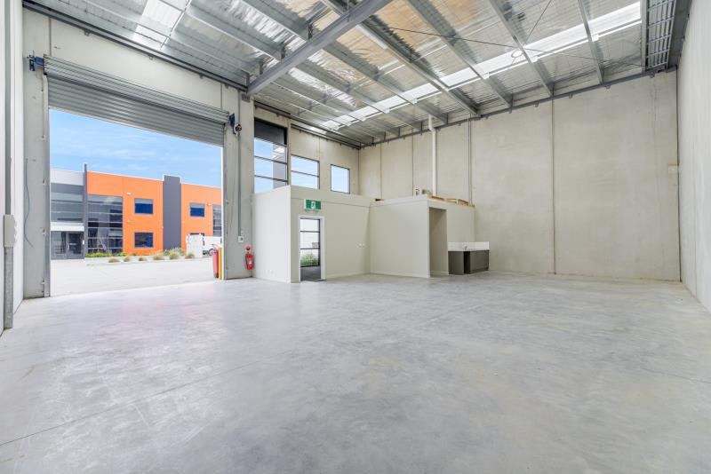 10 Trinity Way Pakenham VIC 3810 - Image 2