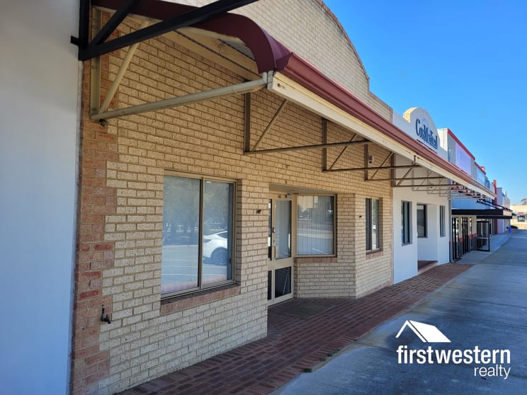 Click to view all images 1/7 Royce Court Joondalup WA 6027 - Image 2
