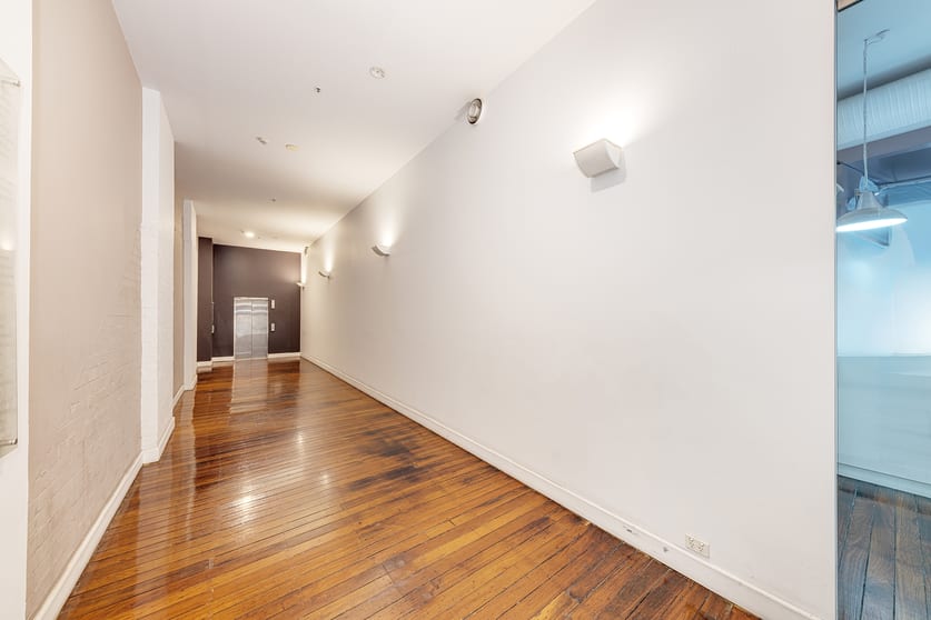 Click to view all images Upper Ground Left/435a - 441 Kent Street Sydney NSW 2000 - Image 2