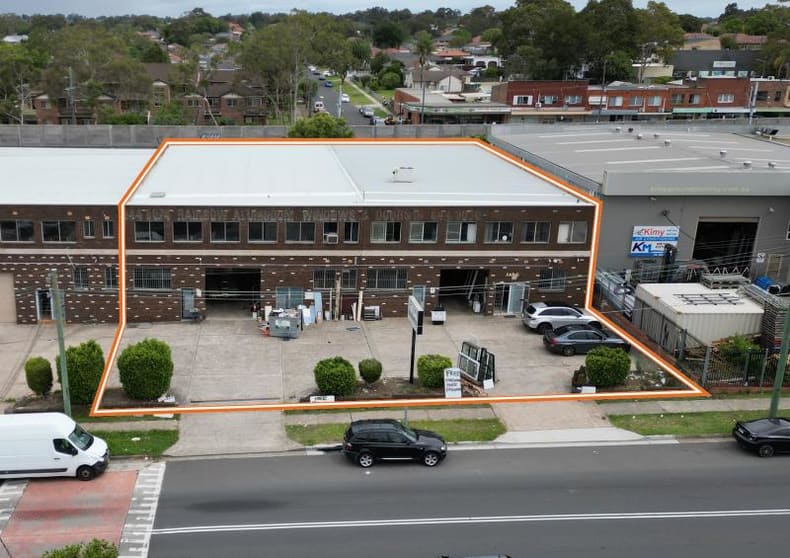 Click to view all images Unit A/107 Carlingford Street Sefton NSW 2162 - Image 2