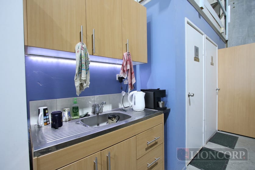 Click to view all images Underwood QLD 4119 - Image 3