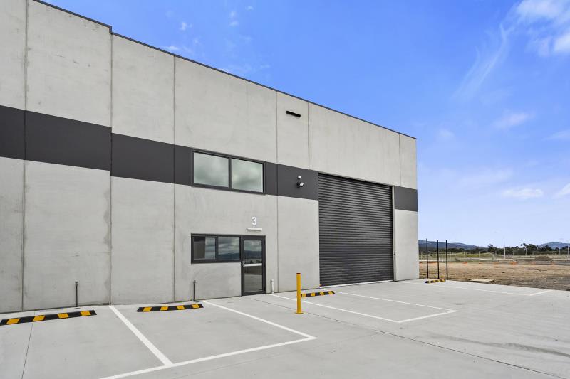 Click to view all images Unit 3, 1 Corvalis Lane Cambridge TAS 7170 - Image 1