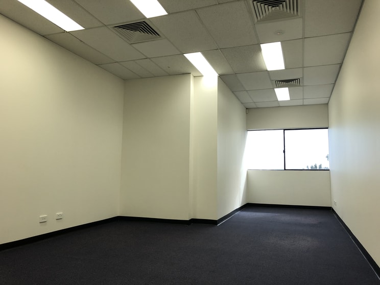 2E/109 Upton Street Bundall QLD 4217 - Image 3