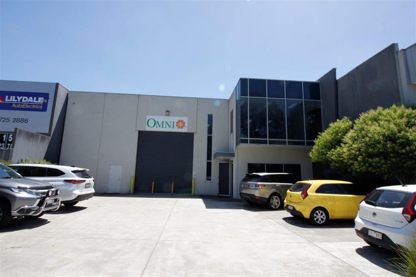17 LACEY STREET Croydon VIC 3136 - Image 3