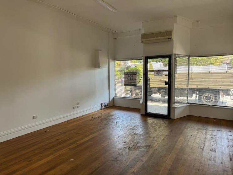 Click to view all images 562 Glen Huntly Road Elsternwick VIC 3185 - Image 3