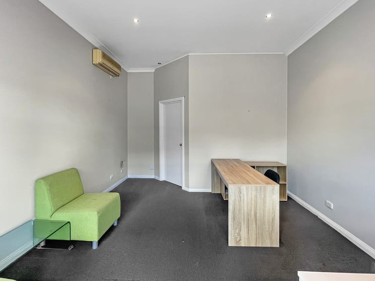 1A/242 Ryrie Street Geelong VIC 3220 - Image 2