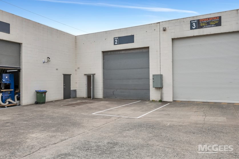 Click to view all images 2/29 Adam Street Hindmarsh SA 5007 - Image 2