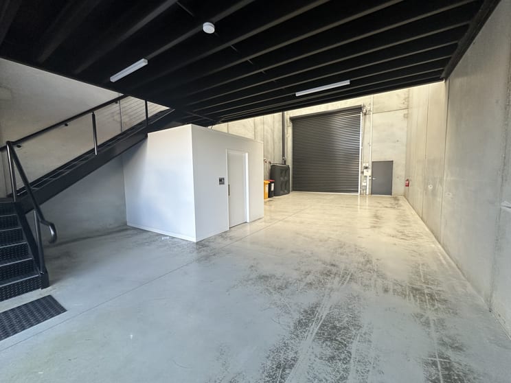 8/176 Maddox Road Williamstown North VIC 3016 - Image 3