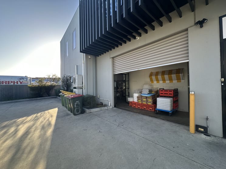 Click to view all images 8/167 Hyde Street Yarraville VIC 3013 - Image 2