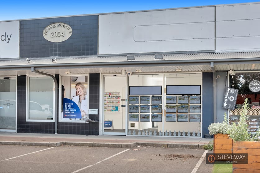 Click to view all images 3/51 High Street Wallan VIC 3756 - Image 3