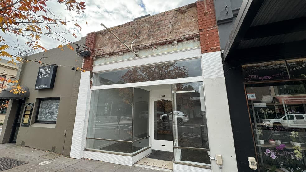 Click to view all images 143 Martin Street Brighton VIC 3186 - Image 1