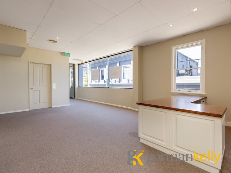 Click to view all images Unit 2/457 Chapel Street South Yarra VIC 3141 - Image 3