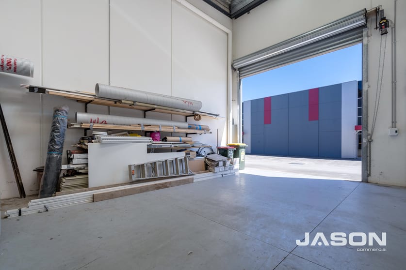 Click to view all images 28/48 Lindon Court Tullamarine VIC 3043 - Image 3