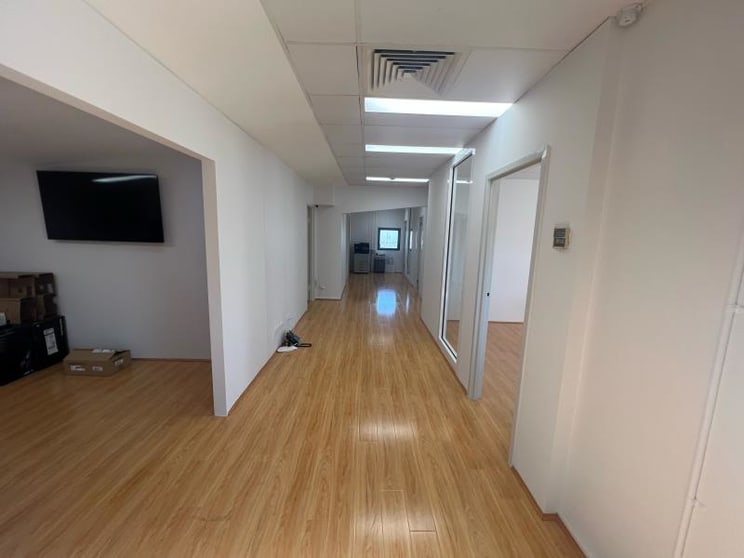 Level 1 Suite 2/A1/Cnr Wroxham Rd & Minnamurra Cct Prestons NSW 2170 - Image 2
