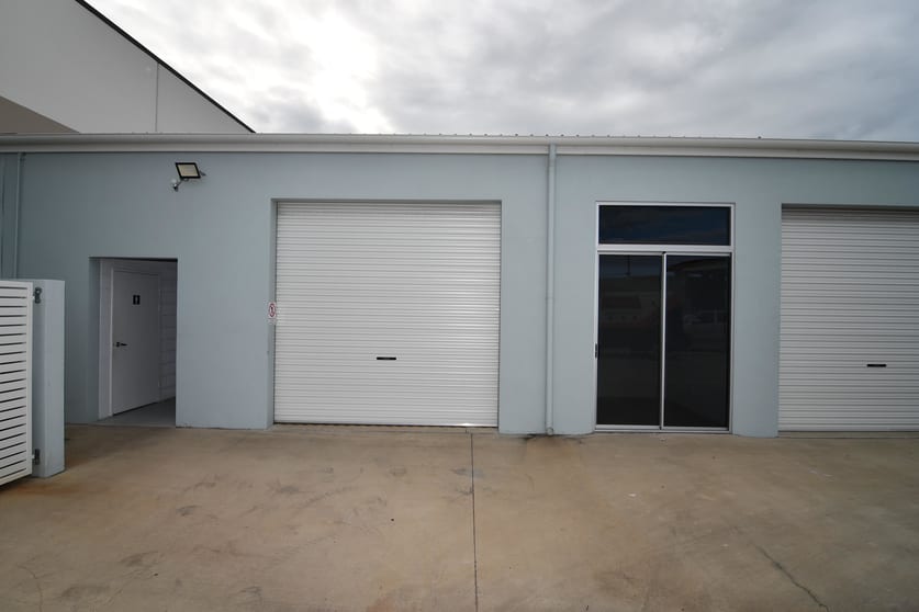 Click to view all images 12/30 Civil Road Garbutt QLD 4814 - Image 2