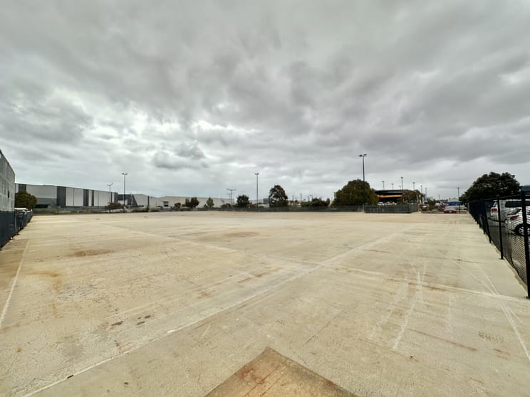 Click to view all images 2 Marriott Road Jandakot WA 6164 - Image 1
