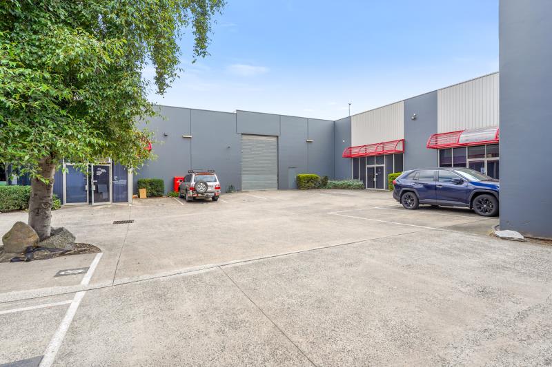 Click to view all images Unit 5/16-28 Melverton Drive Hallam VIC 3803 - Image 1